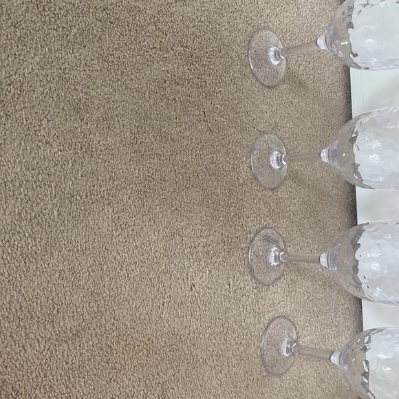 Plastic wine glasses set of 4 - Picture 4 of 6